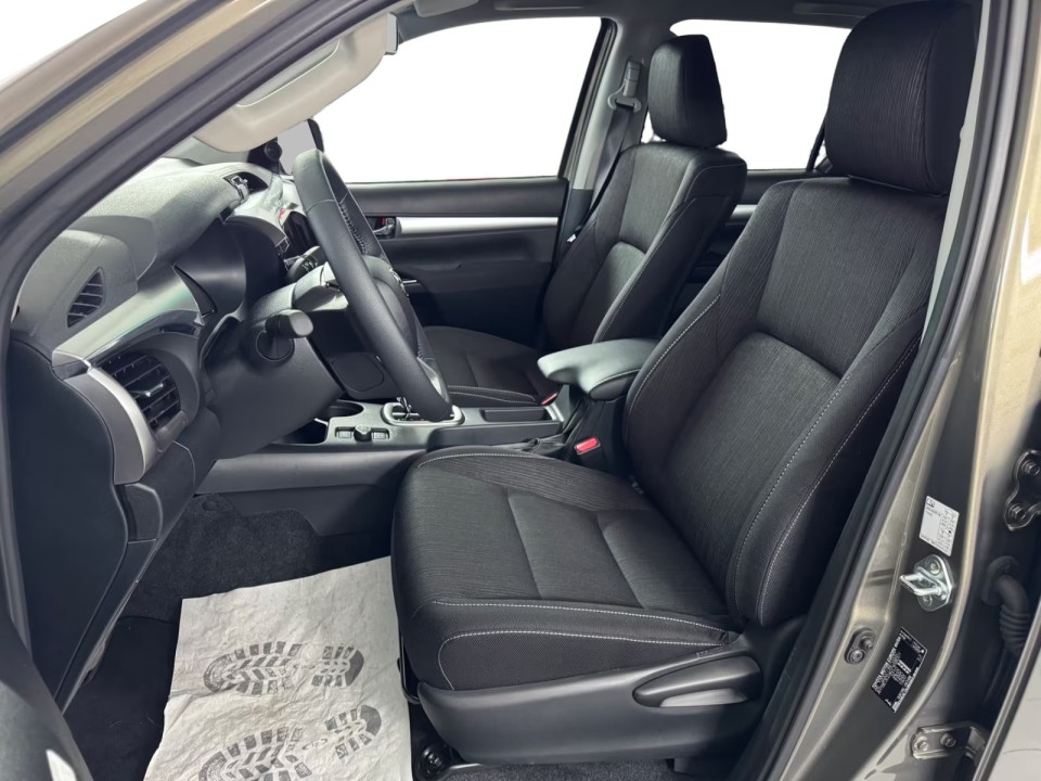 Toyota Hilux Executive - foto 11