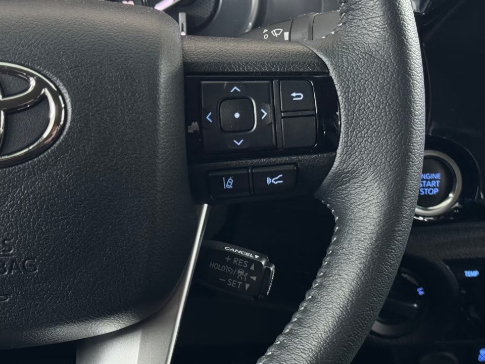 Toyota Hilux Executive - foto 21