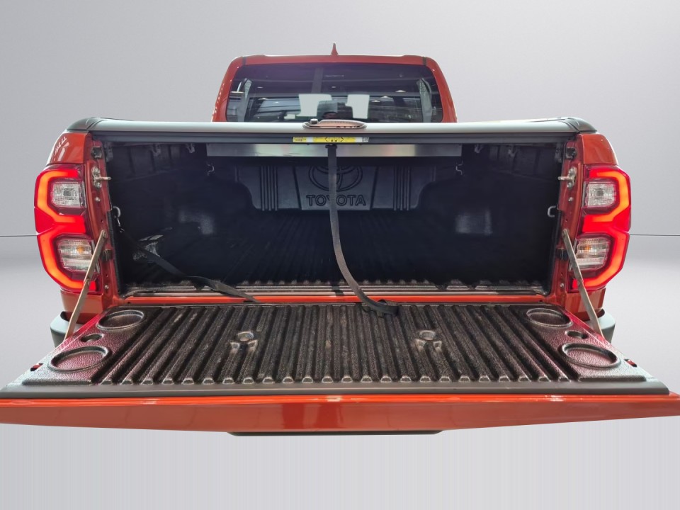 Toyota Hilux Invincible - foto 22