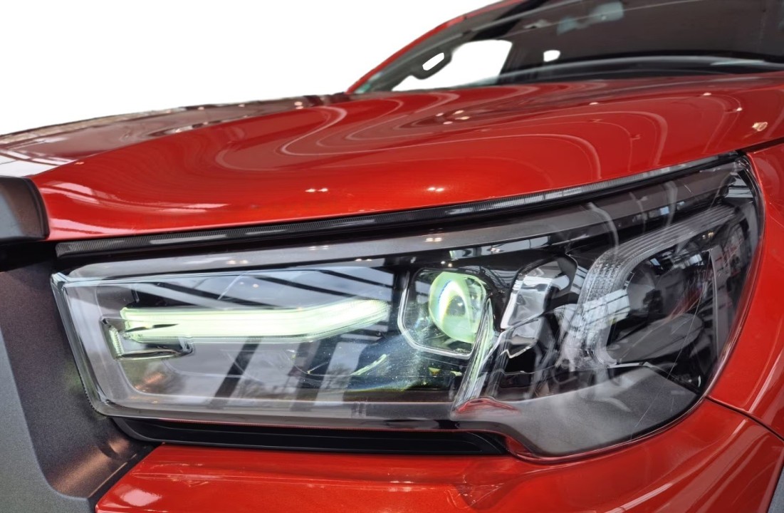 Toyota Hilux Invincible - foto 19