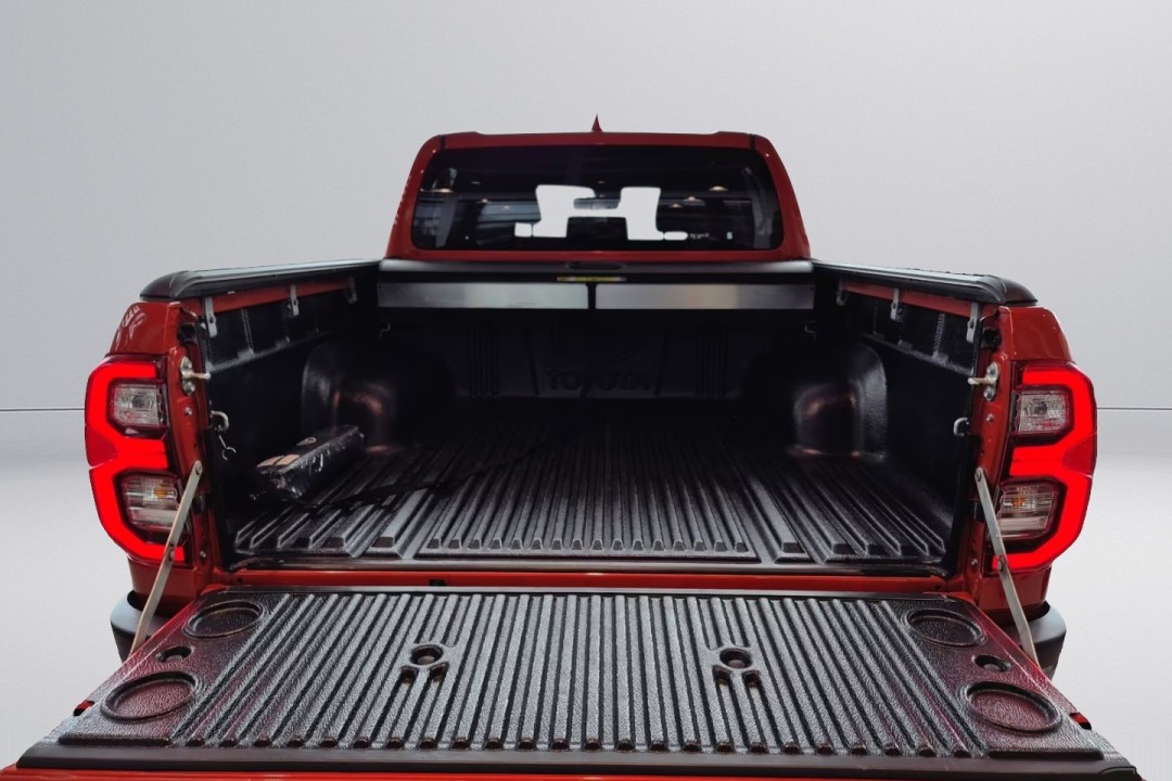 Toyota Hilux Invincible - foto 21