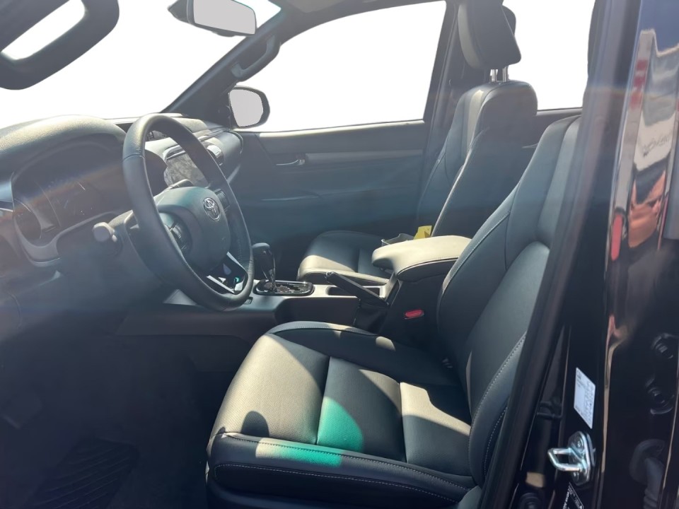 Toyota Hilux Comfort - foto 8
