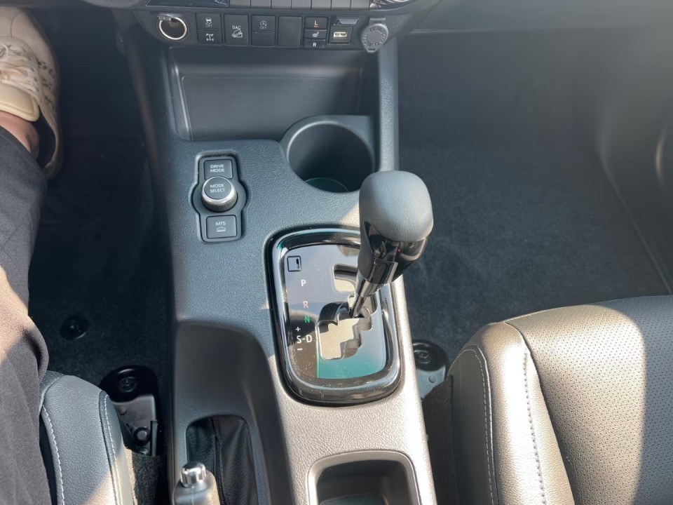Toyota Hilux Comfort - foto 16