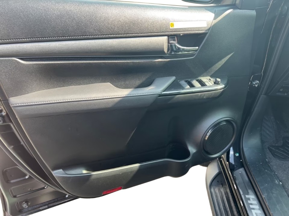 Toyota Hilux Comfort - foto 21
