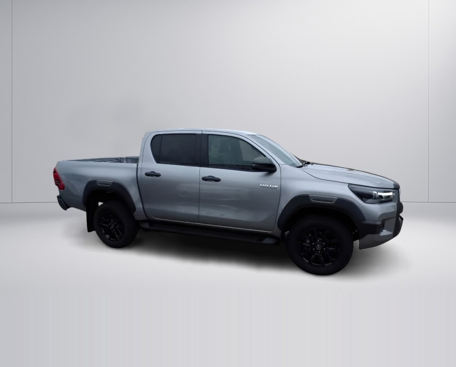 Toyota Hilux Invincible (2)