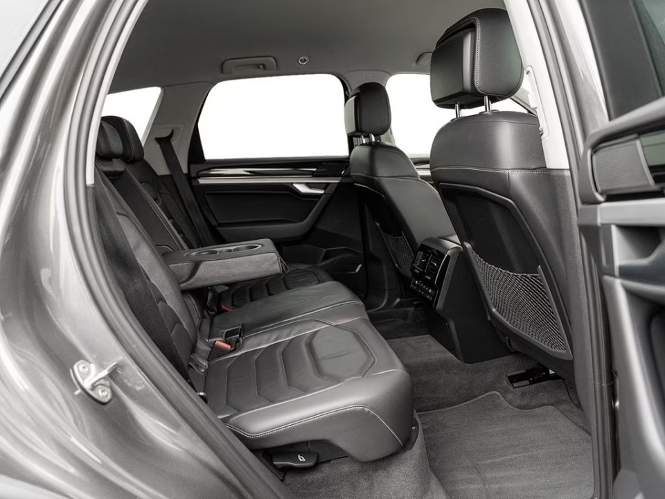 Volkswagen Touareg - foto 9