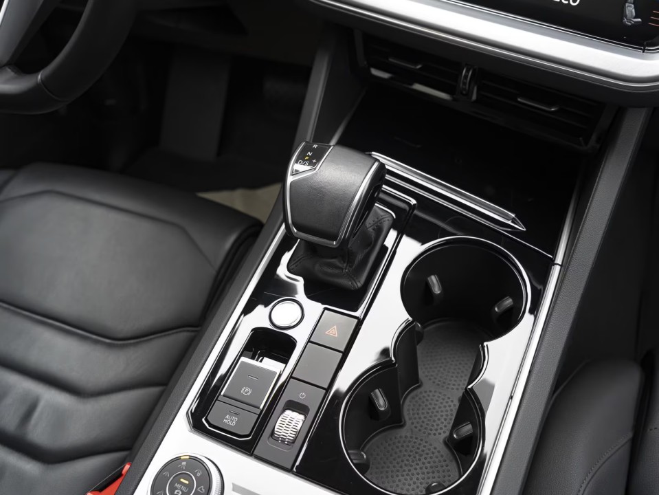 Volkswagen Touareg Elegance - foto 12