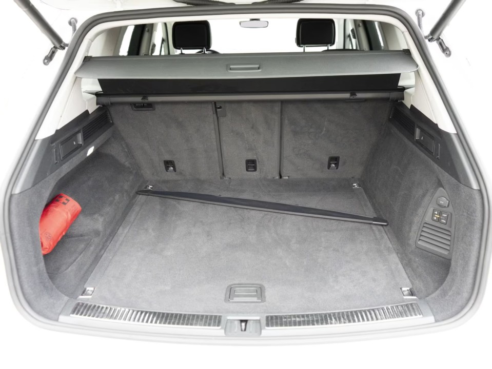 Volkswagen Touareg Elegance - foto 18