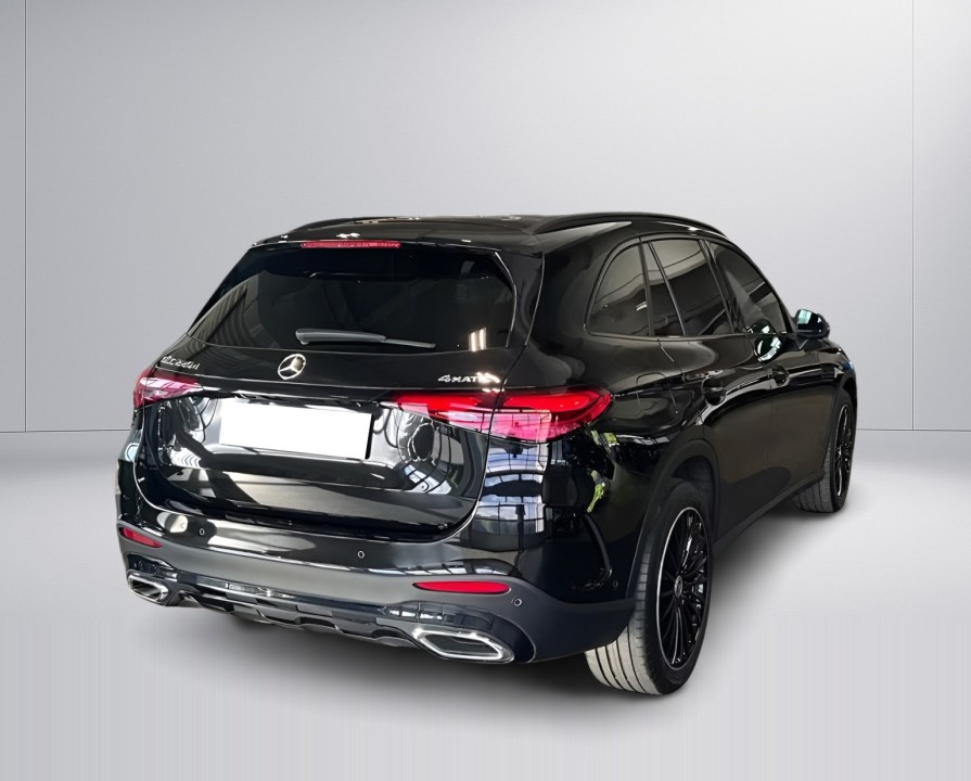 Mercedes-Benz GLC 220d 4MATIC AMG (4)