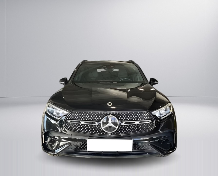 Mercedes-Benz GLC 220d 4MATIC AMG (2)
