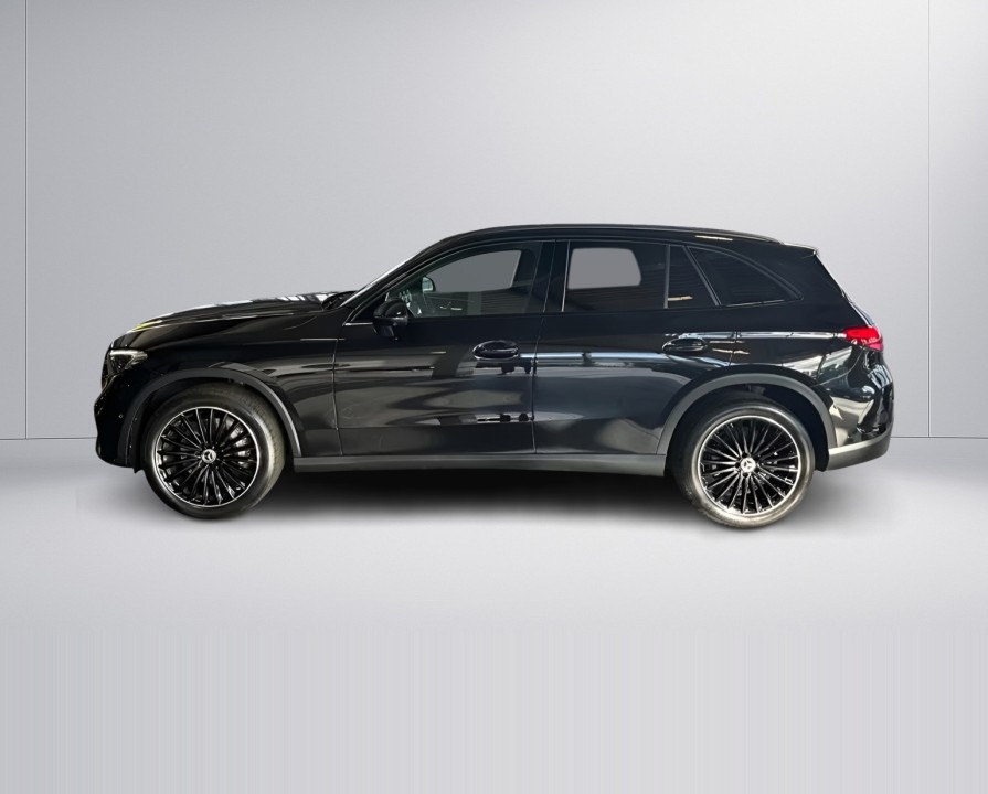 Mercedes-Benz GLC 220d 4MATIC AMG (3)