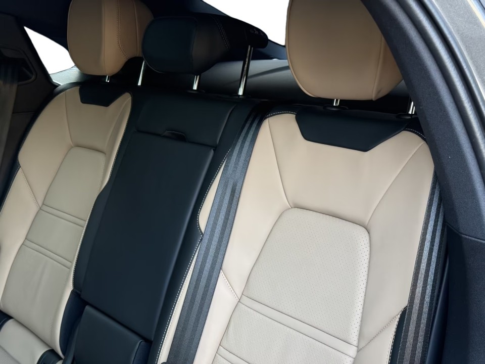 Porsche Cayenne Coupe E-Hybrid - foto 22