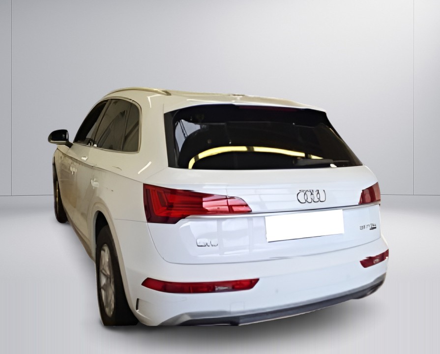 Audi Q5 55 TFSIe quattro S tronic (2)