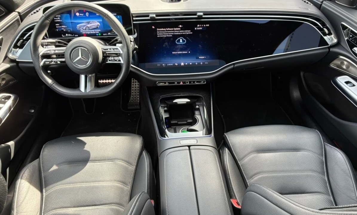 Mercedes-Benz E 450d 4MATIC AMG - foto 6