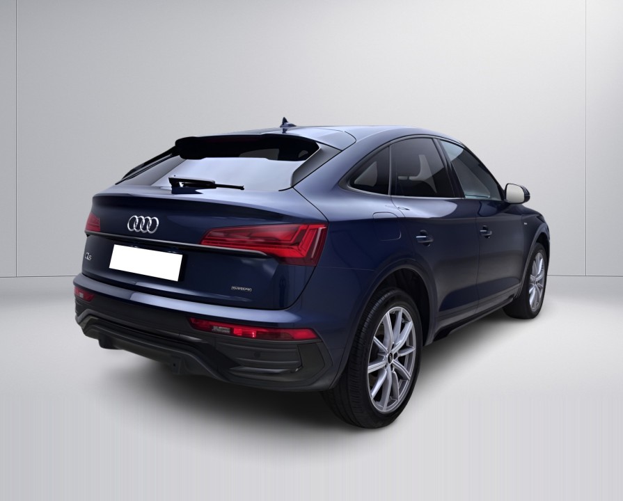 Audi Q5 Sportback 40 TDI quattro S tronic (2)