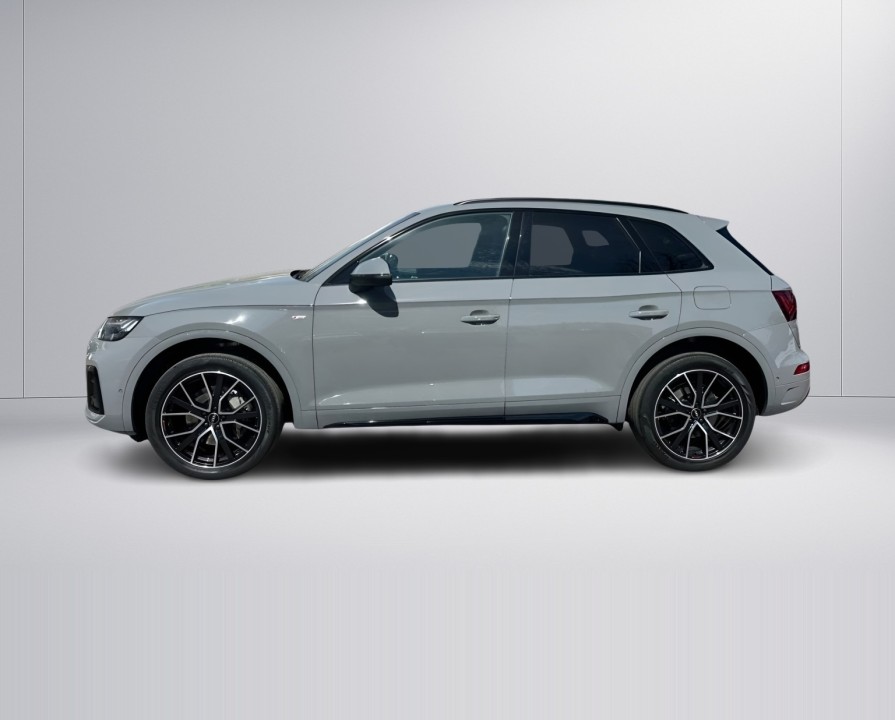 Audi Q5 55 TFSI e quattro S tronic S line (2)
