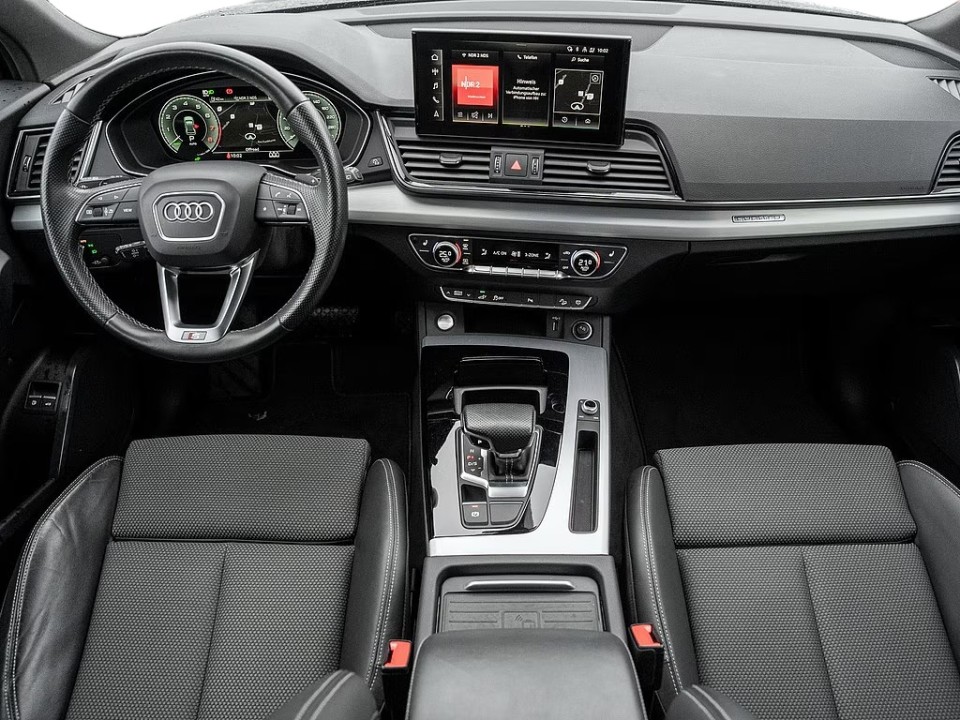 Audi Q5 55 TFSIe quattro S tronic (3)