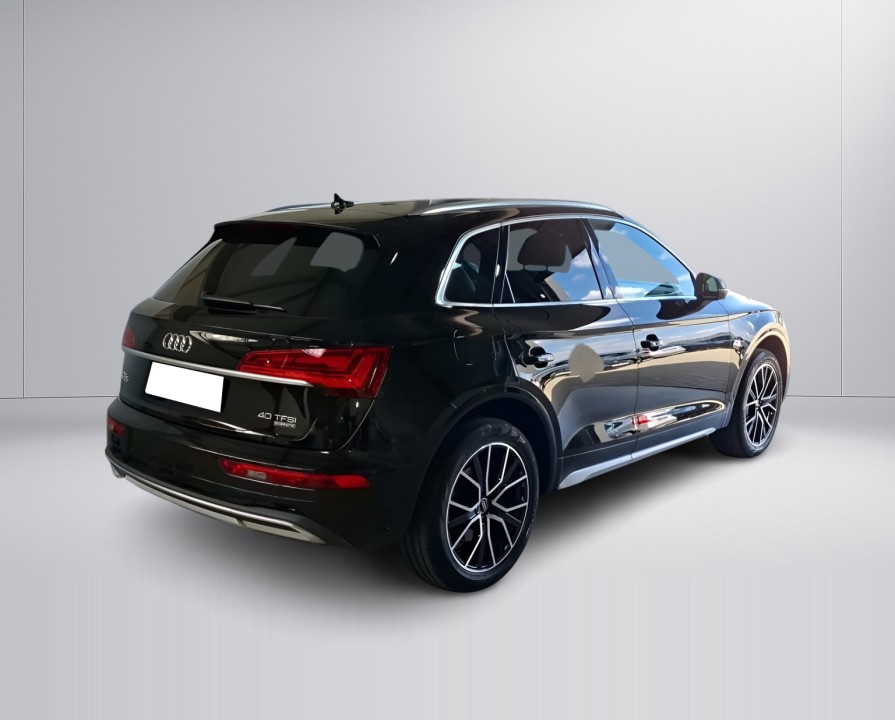 Audi Q5 40TFSI quattro S tronic (2)