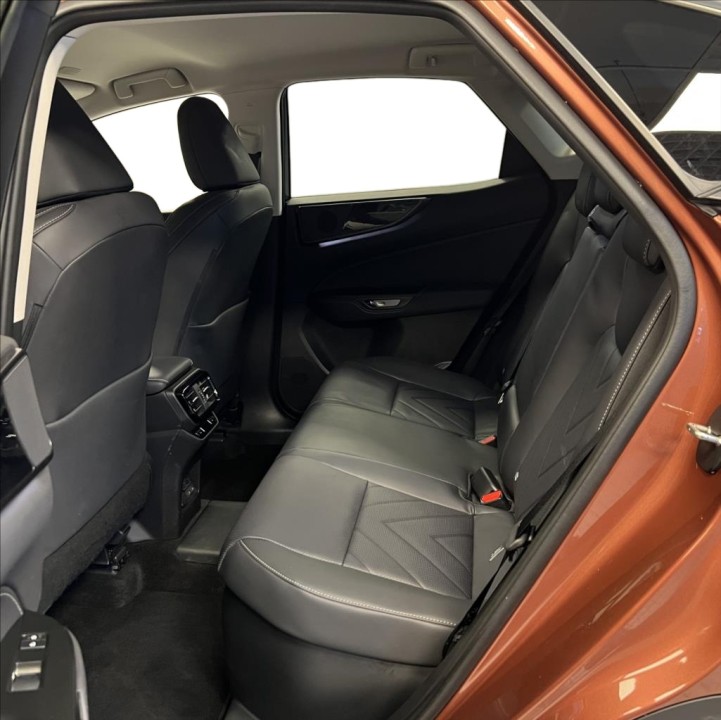 Lexus Seria NX 450h+ AWD Prestige - foto 10