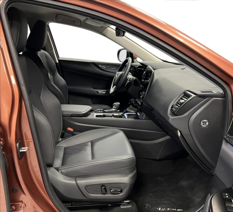 Lexus Seria NX 450h+ AWD Prestige - foto 12