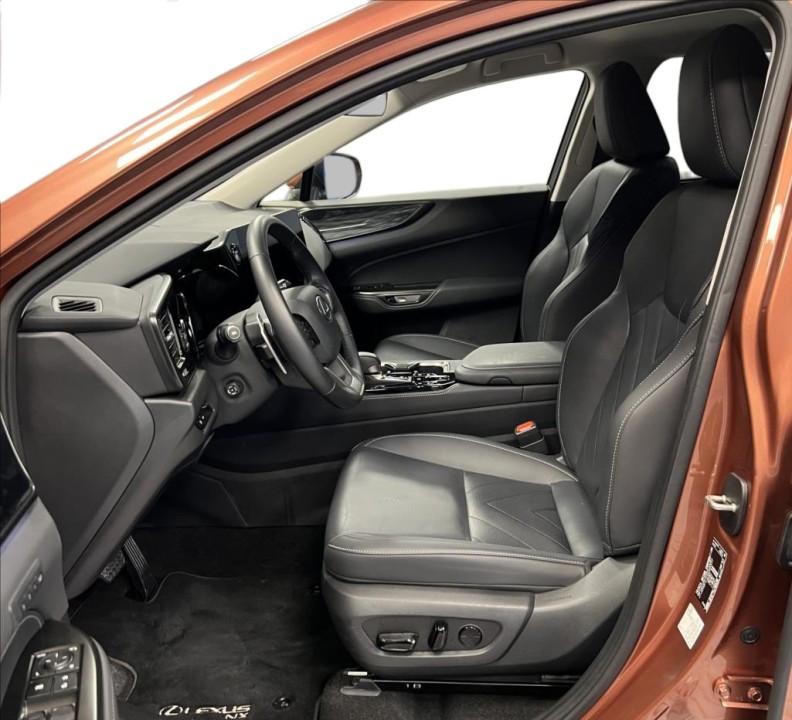 Lexus Seria NX 450h+ AWD Prestige - foto 9