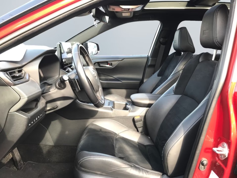 Toyota RAV4 - foto 11