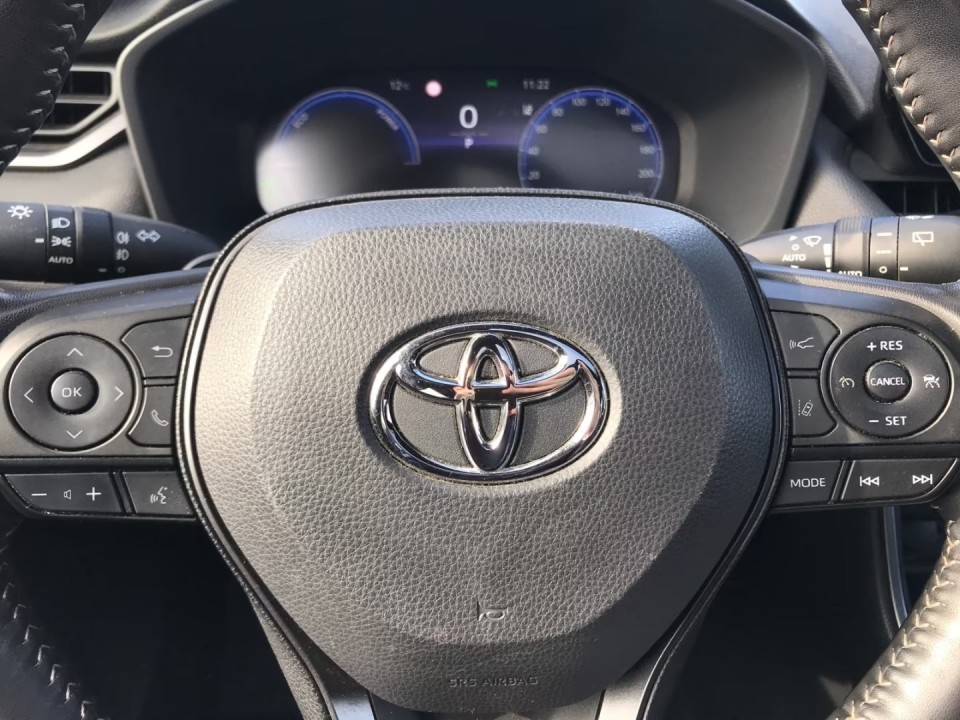 Toyota RAV4 - foto 13