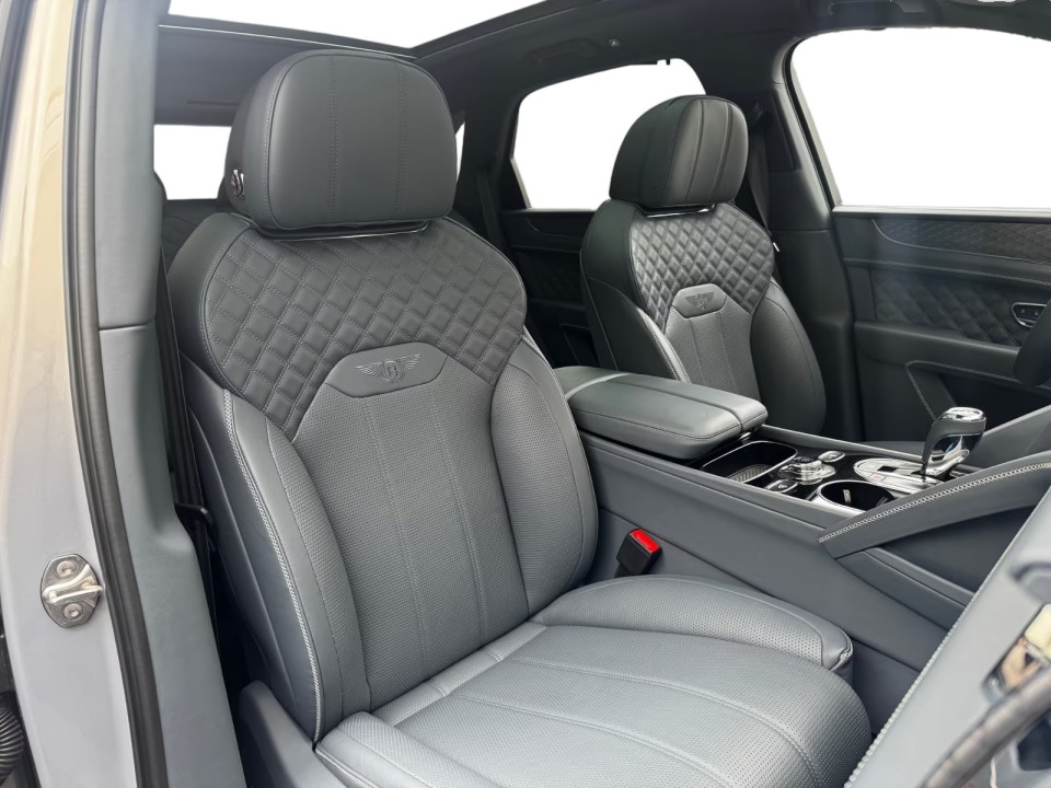 Bentley Bentayga - foto 17