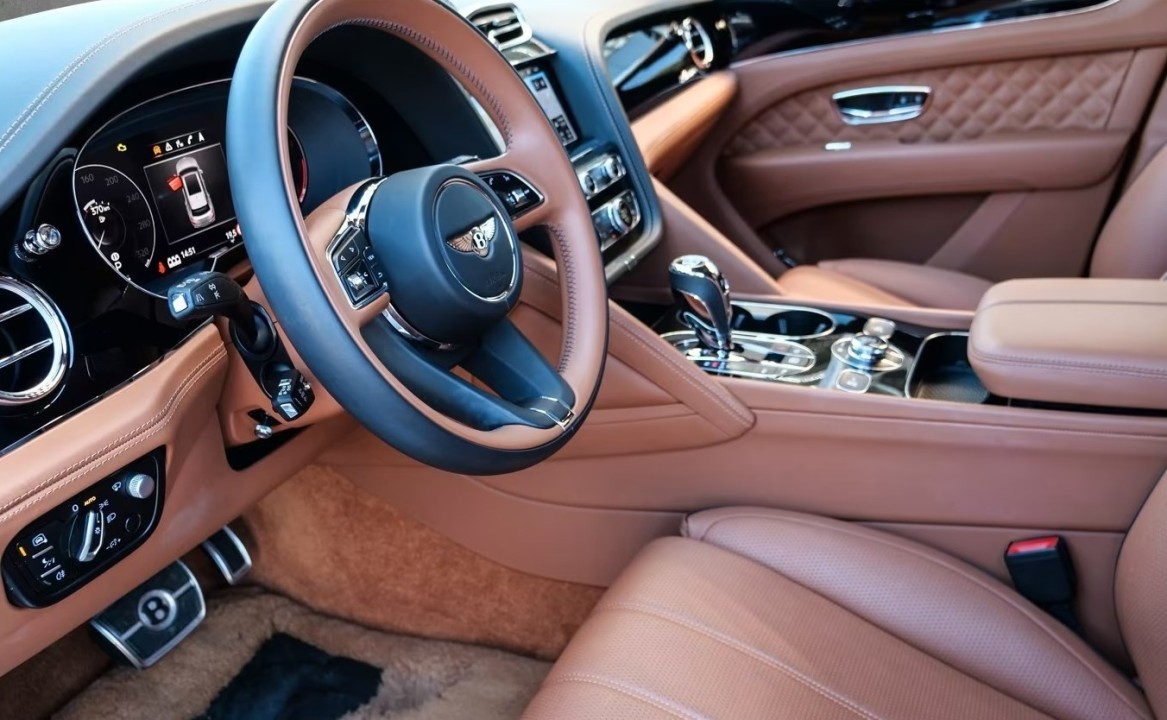 Bentley Bentayga V8 Azure - foto 7