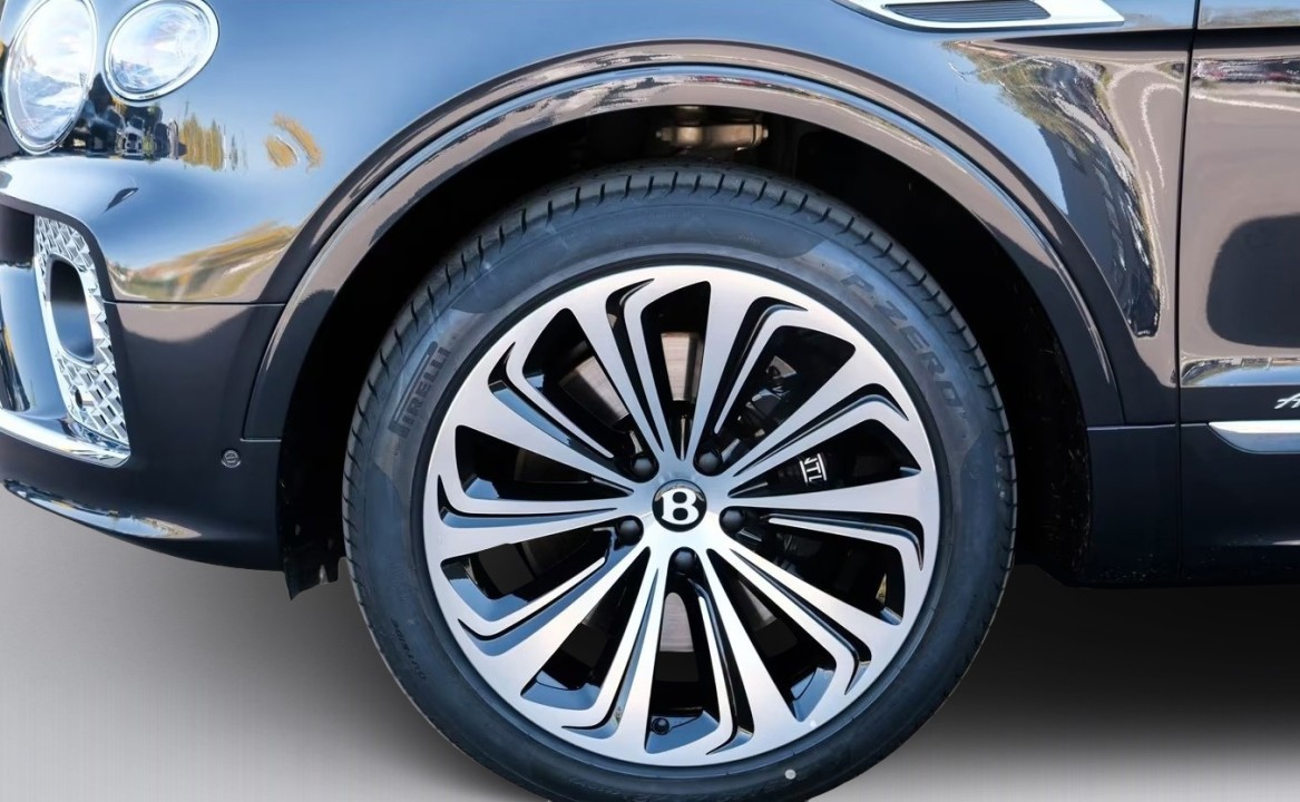 Bentley Bentayga V8 Azure - foto 24