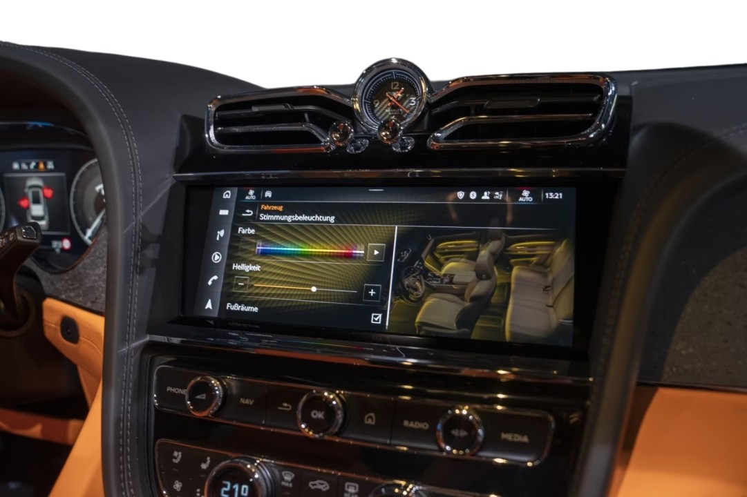 Bentley Bentayga S - foto 9