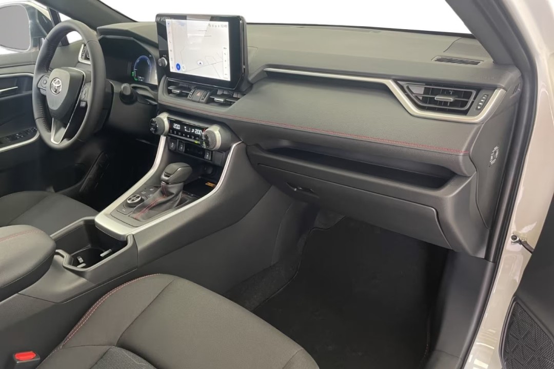 Toyota RAV4 - foto 9
