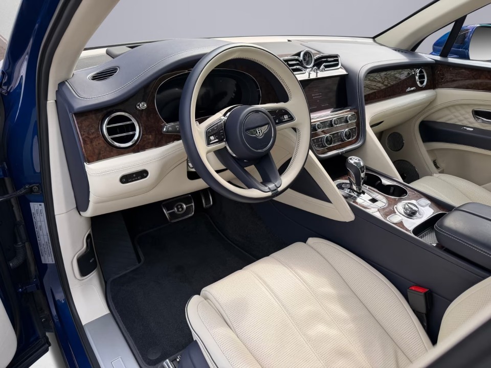 Bentley Bentayga Azure - foto 10