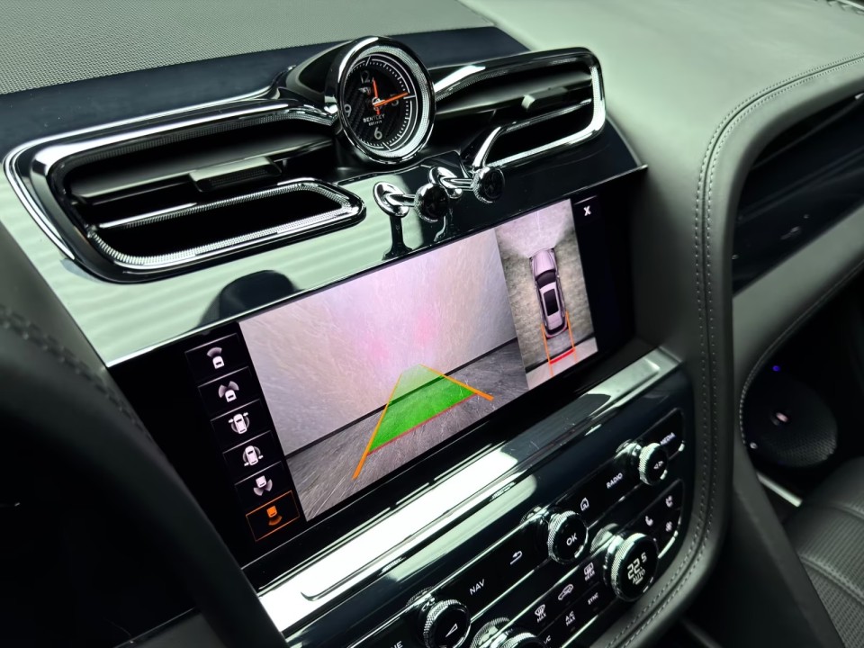 Bentley Bentayga - foto 20