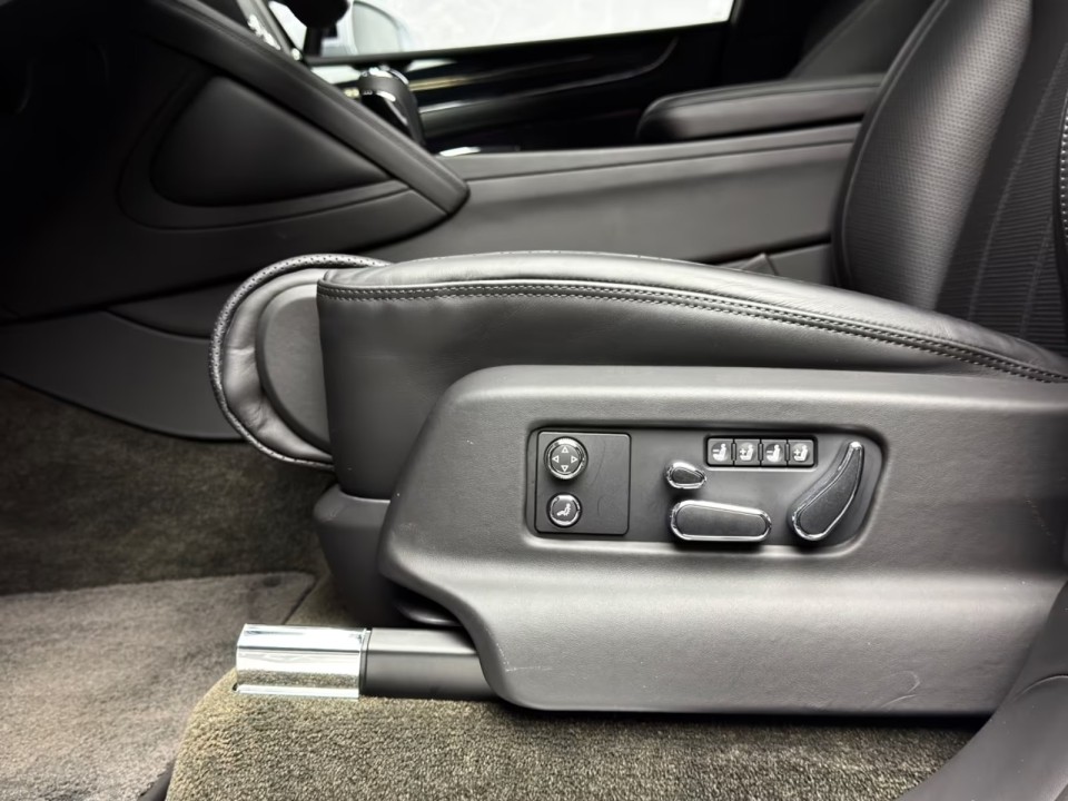 Bentley Bentayga - foto 35