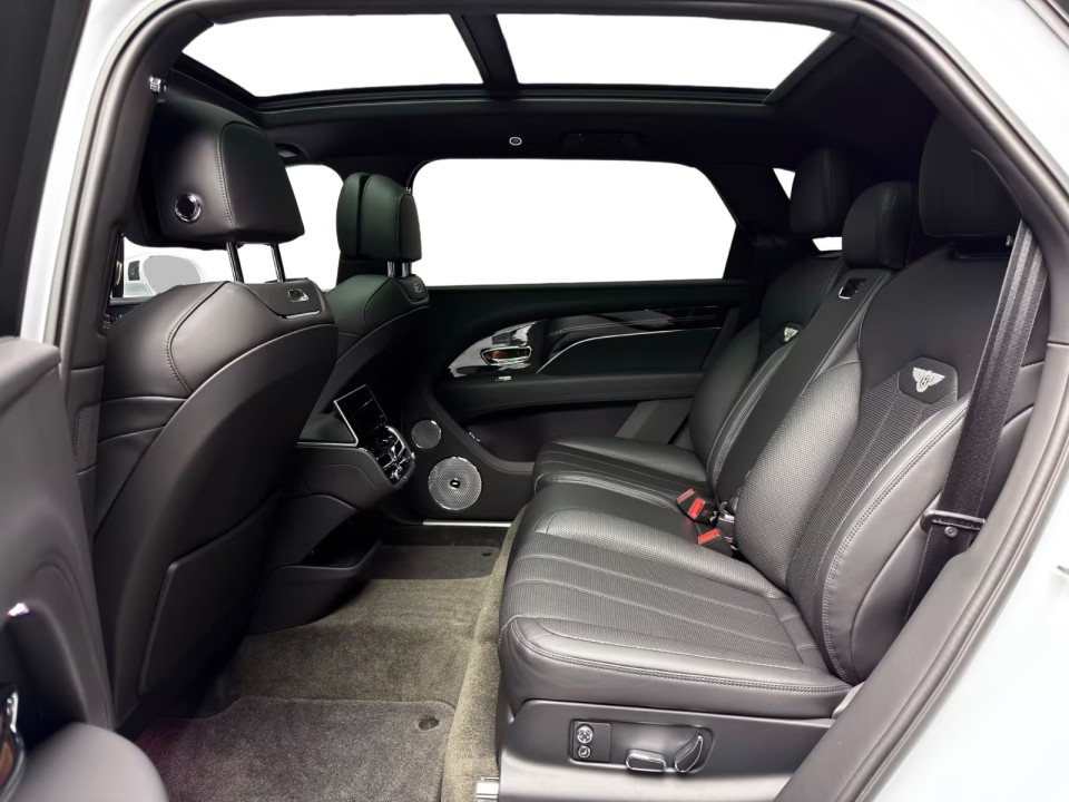 Bentley Bentayga - foto 29
