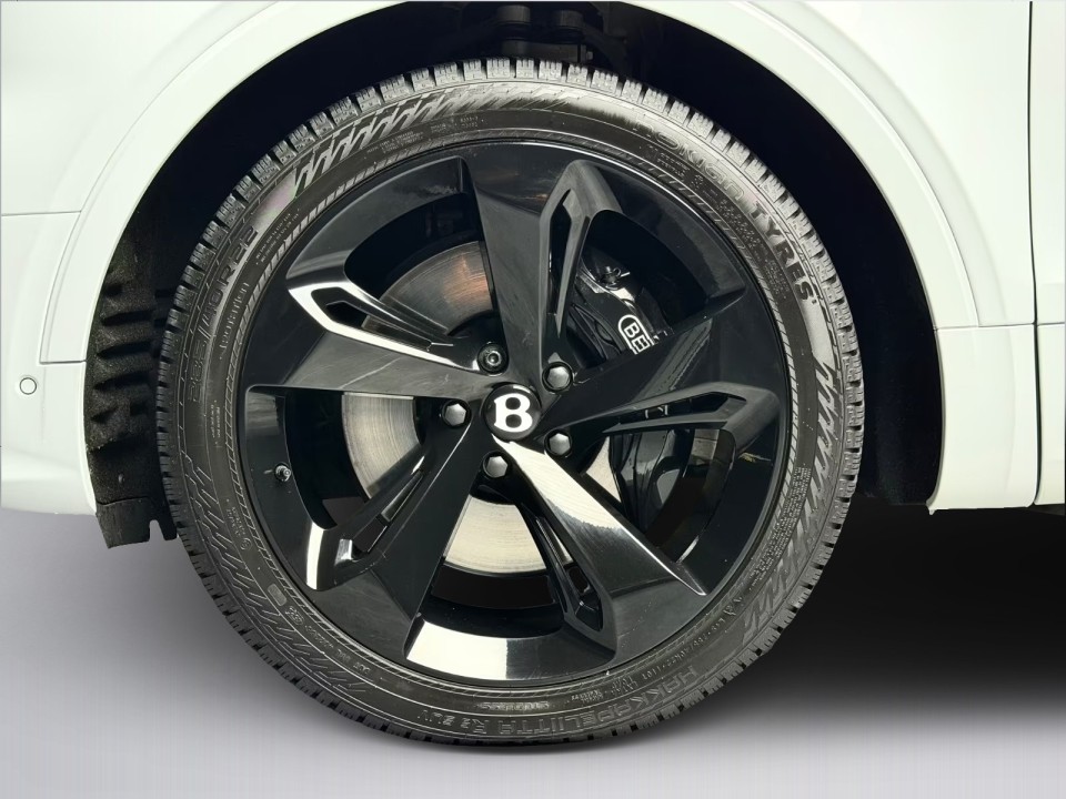 Bentley Bentayga - foto 44