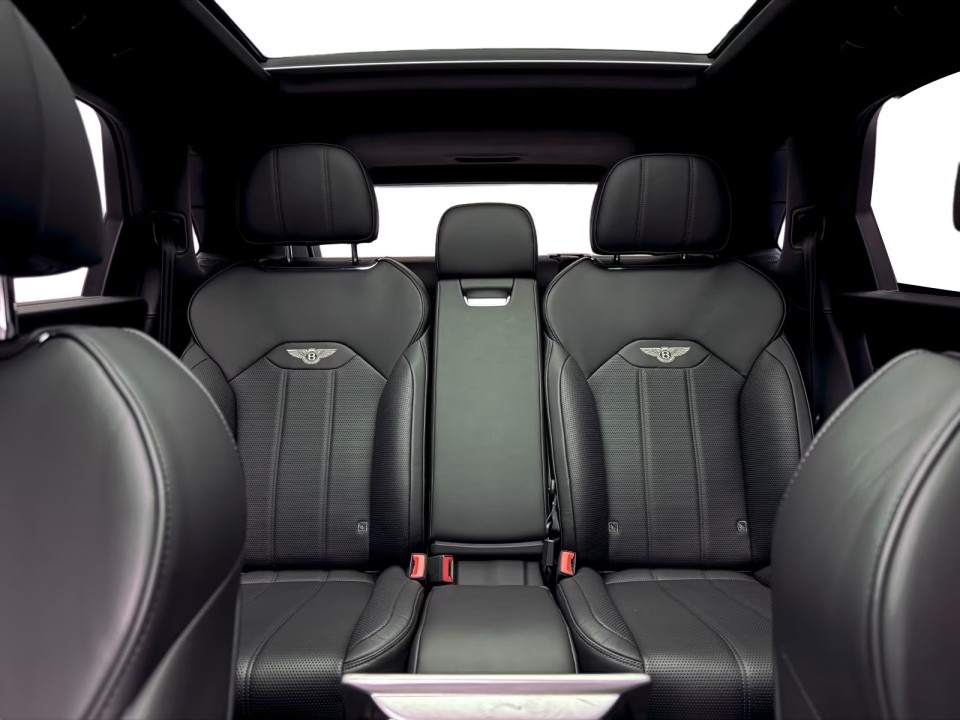 Bentley Bentayga - foto 28