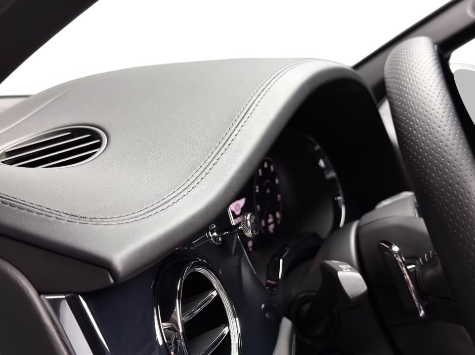 Bentley Bentayga - foto 15