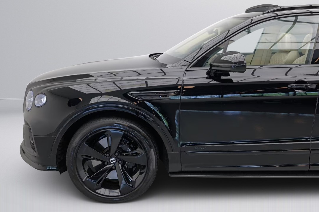 Bentley Bentayga V6 Hybrid - foto 47
