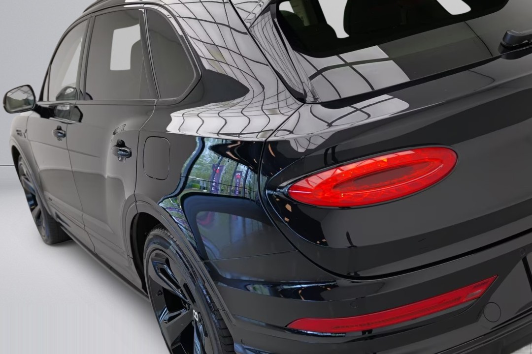 Bentley Bentayga V6 Hybrid - foto 43