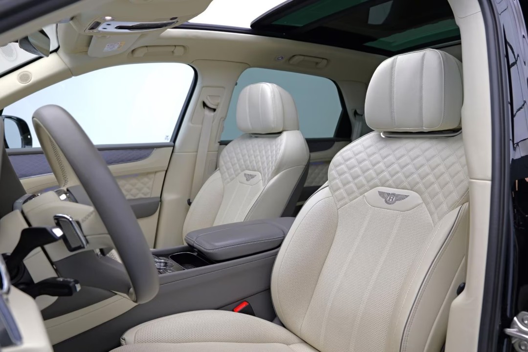 Bentley Bentayga V6 Hybrid - foto 10
