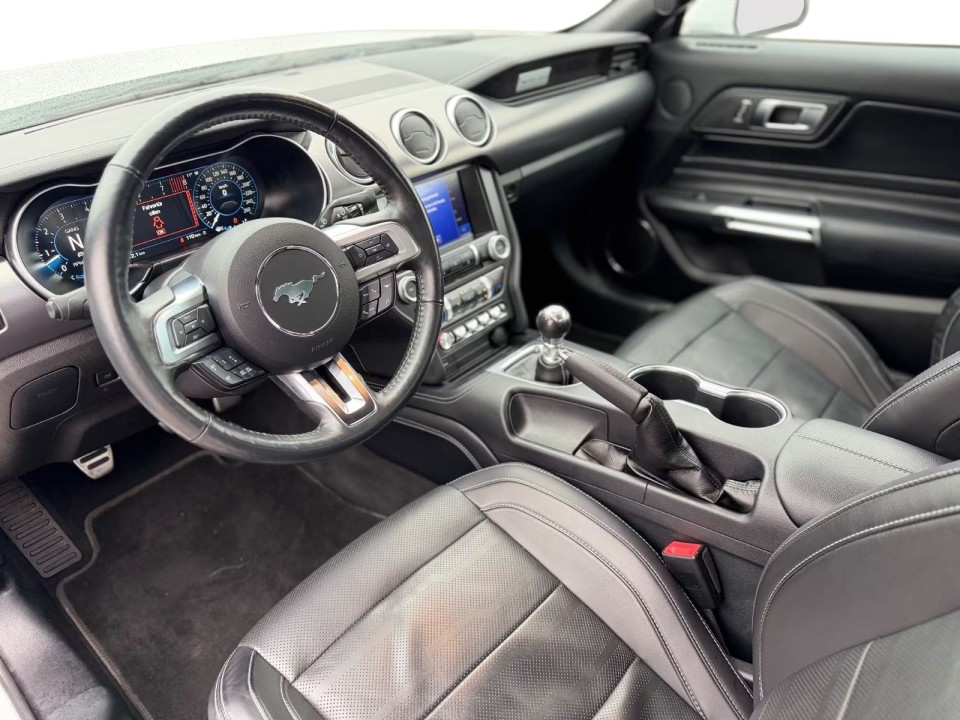 Ford Mustang GT Convertible - foto 13