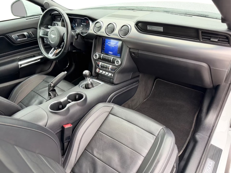 Ford Mustang GT Convertible - foto 17