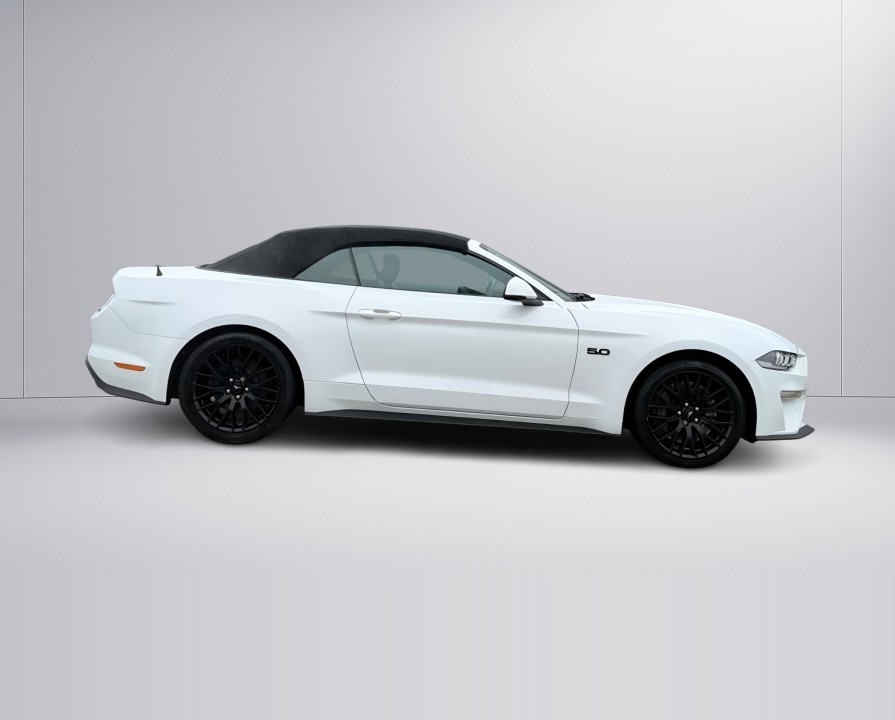Ford Mustang GT Convertible (2)