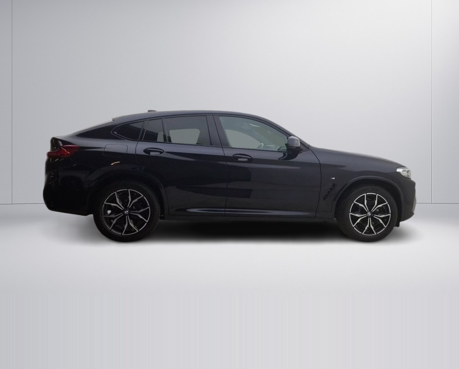 BMW X4 xDrive20i M Sport (2)