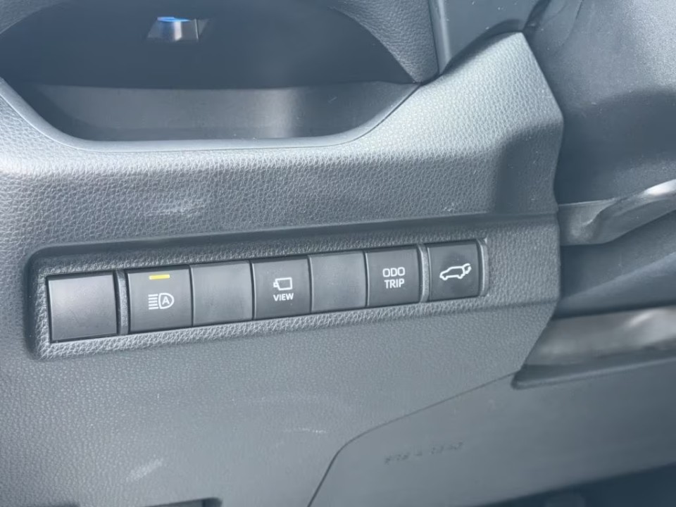 Toyota RAV4 - foto 13