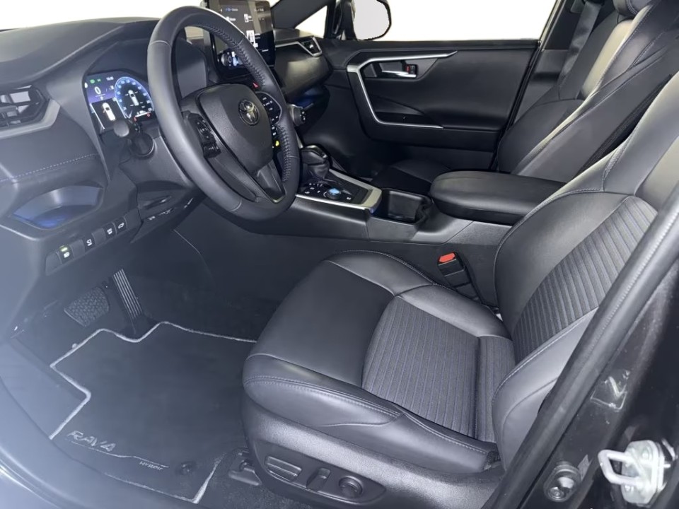 Toyota RAV4 - foto 7