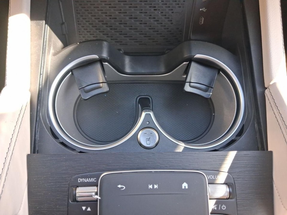 Mercedes-Benz GLE 53 - foto 17