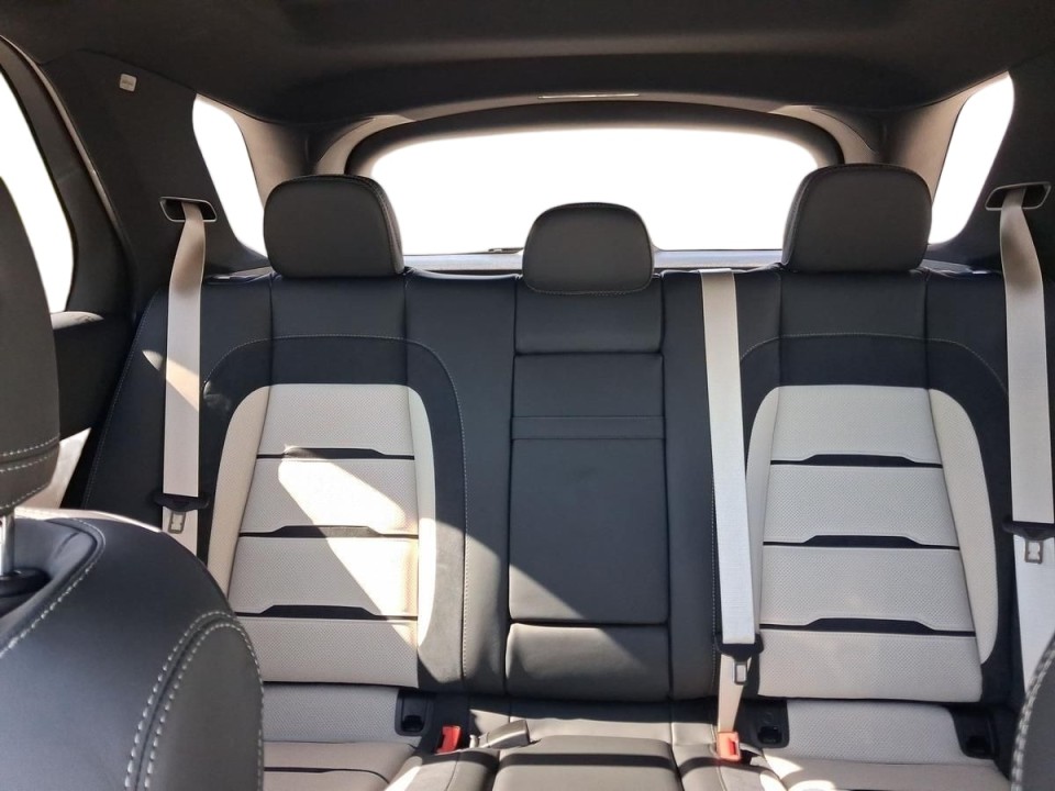 Mercedes-Benz GLE 53 - foto 19